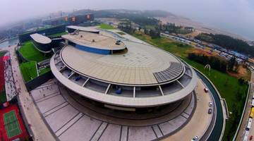 Богатый китаец построил офис в форме звездолета из Star Trek