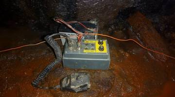 Тайские спасатели использовали радио Heyphone, разработанное радиолюбителем в 2001 году